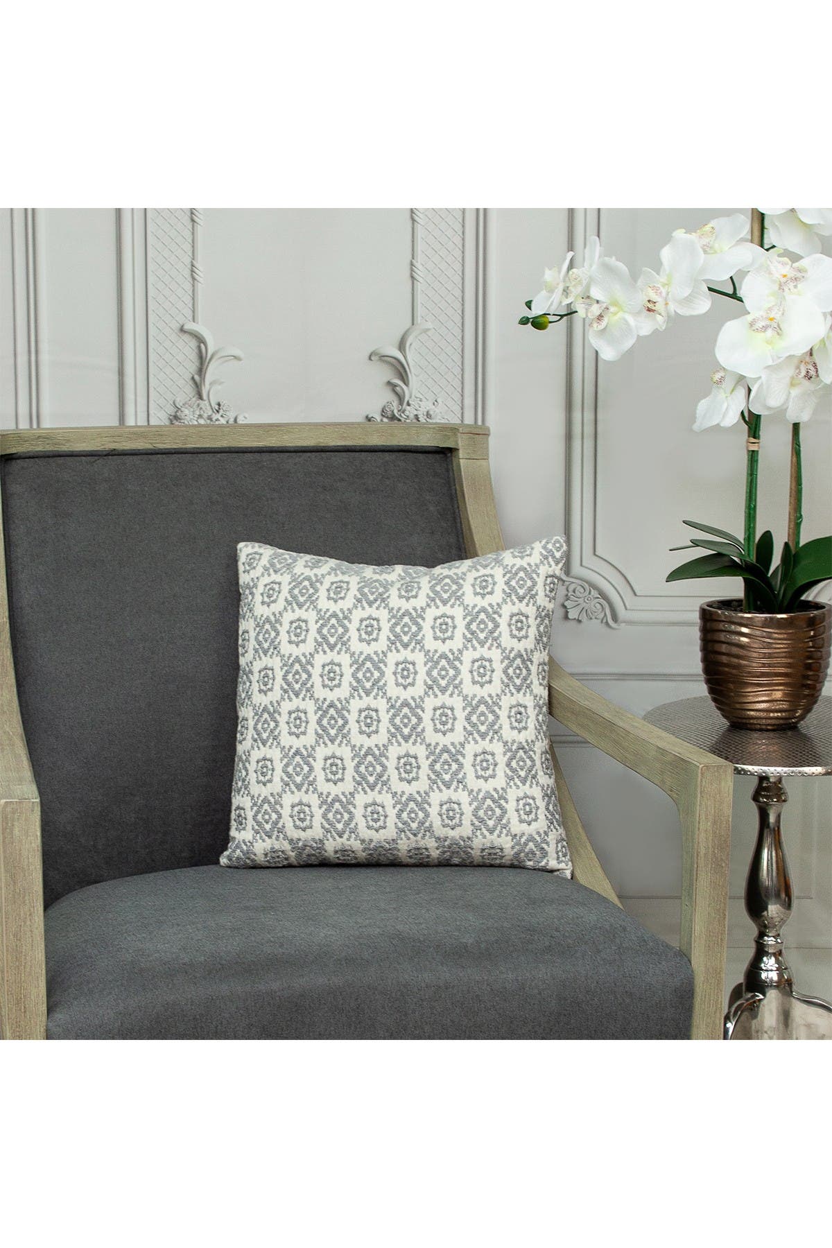PARKLAND COLLECTION Faraz Transitional Beige Throw Pillow