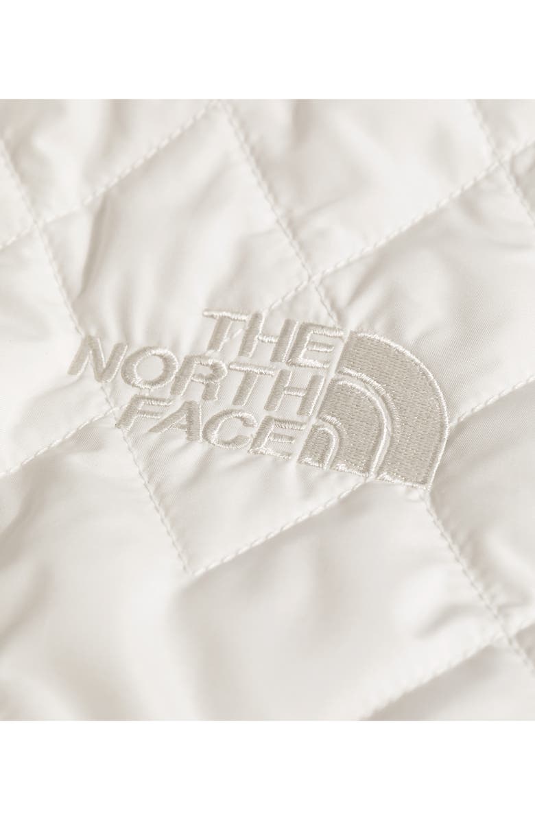 The North Face Diamond Peak Water Repellent Quilted Jacket, Alternate, color, White Dune