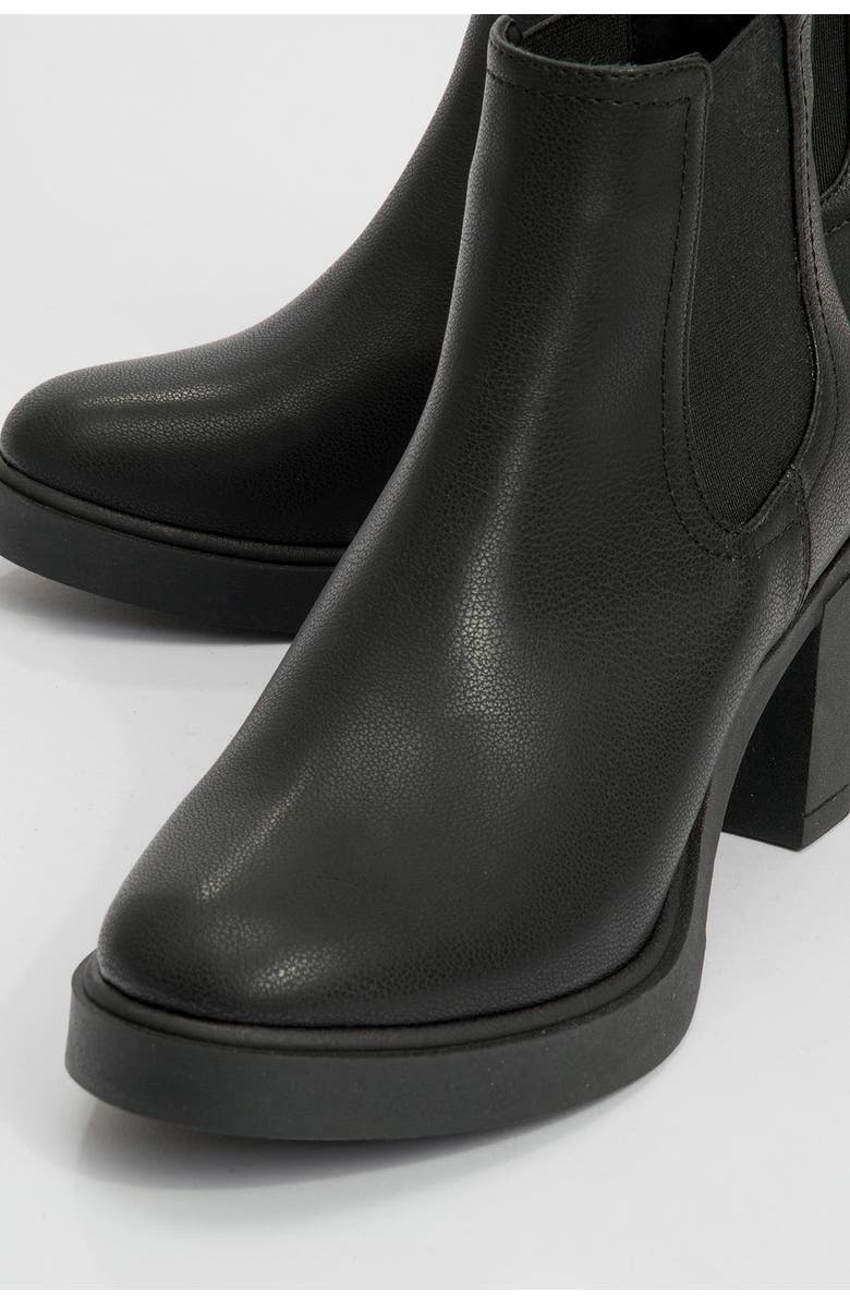 Prologue Shoes Loves Platform Chelsea Boot, Alternate, color,