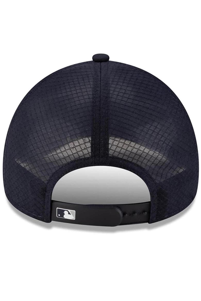 Men's New Era Navy New York Yankees 2026 Batting Practice Apex 9FORTY Adjustable Trucker Hat, Alternate, color, Navy