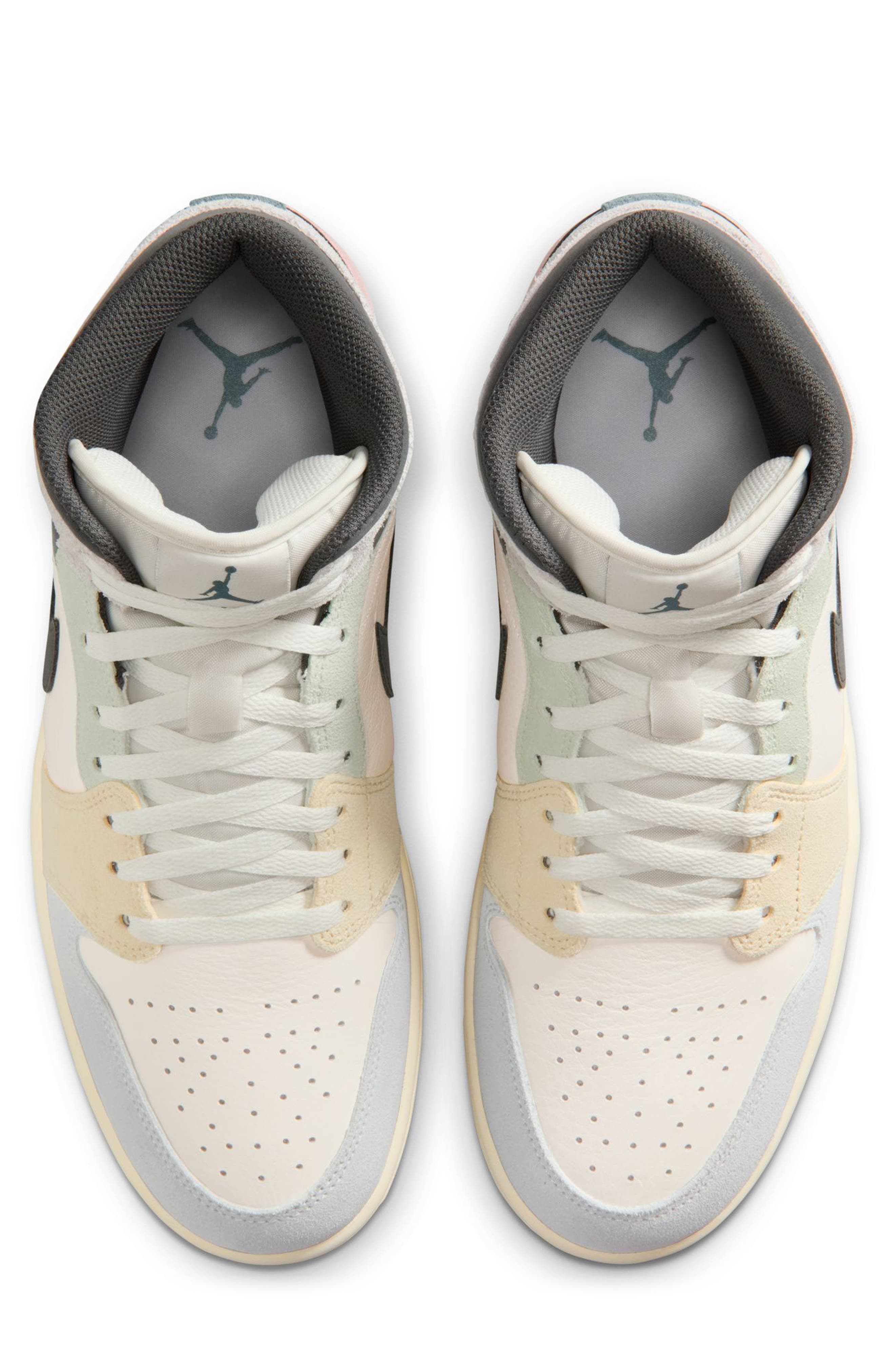 Jordan Air Jordan 1 Mid SE Basketball Sneaker, Alternate, color, Sail/ Iced Jade