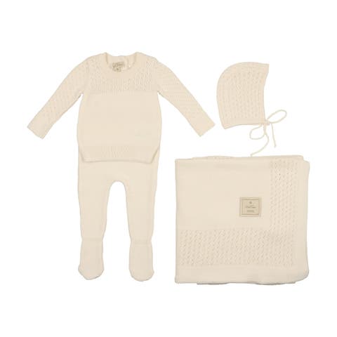 Mon Tresor Elegant Trim Layette Set