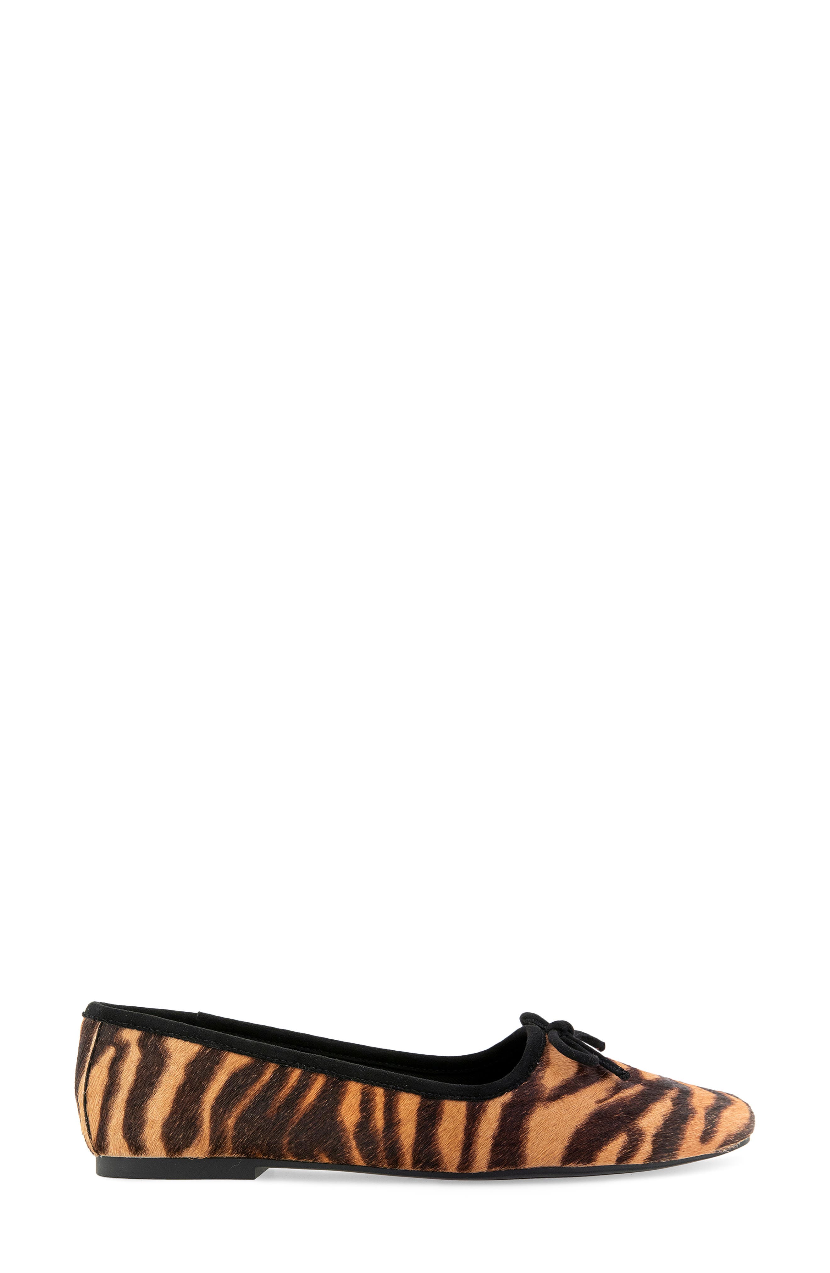 Carriah Flat, Alternate, color, TIGER HAIRCALF
