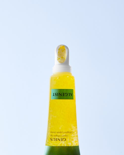 Algenist Genius Liquid Collagen Lip In Yellow