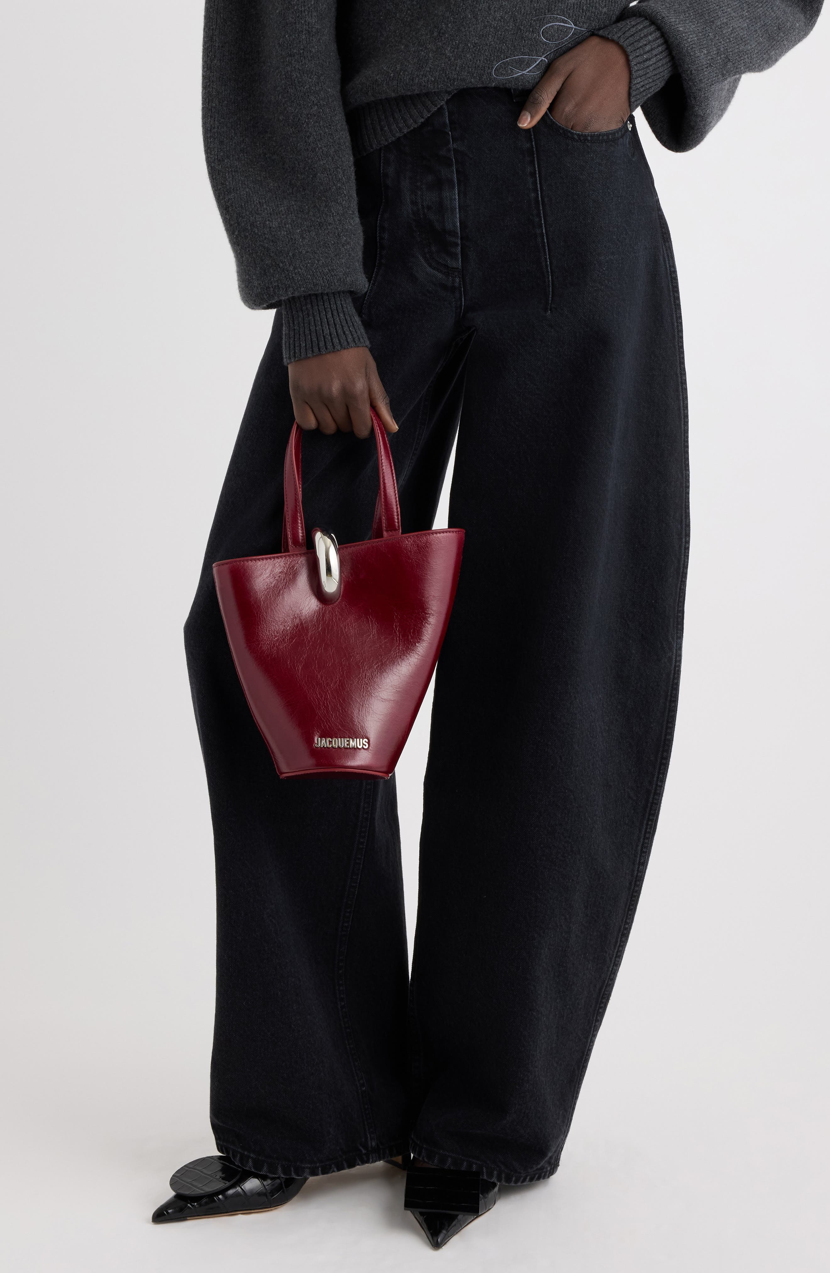 Jacquemus Le Bambola Moyen Leather Bucket Bag, Alternate, color, Burgundy 490