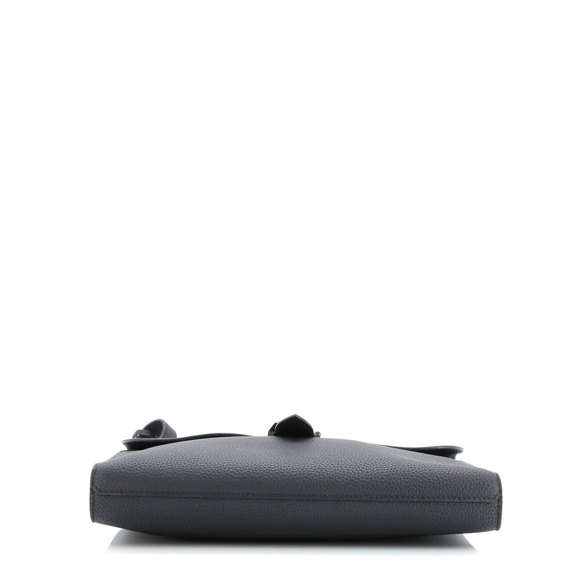 Pre-Owned Hermes Sac a Depeches Messenger Bag Togo 29, Alternate, color, Noir