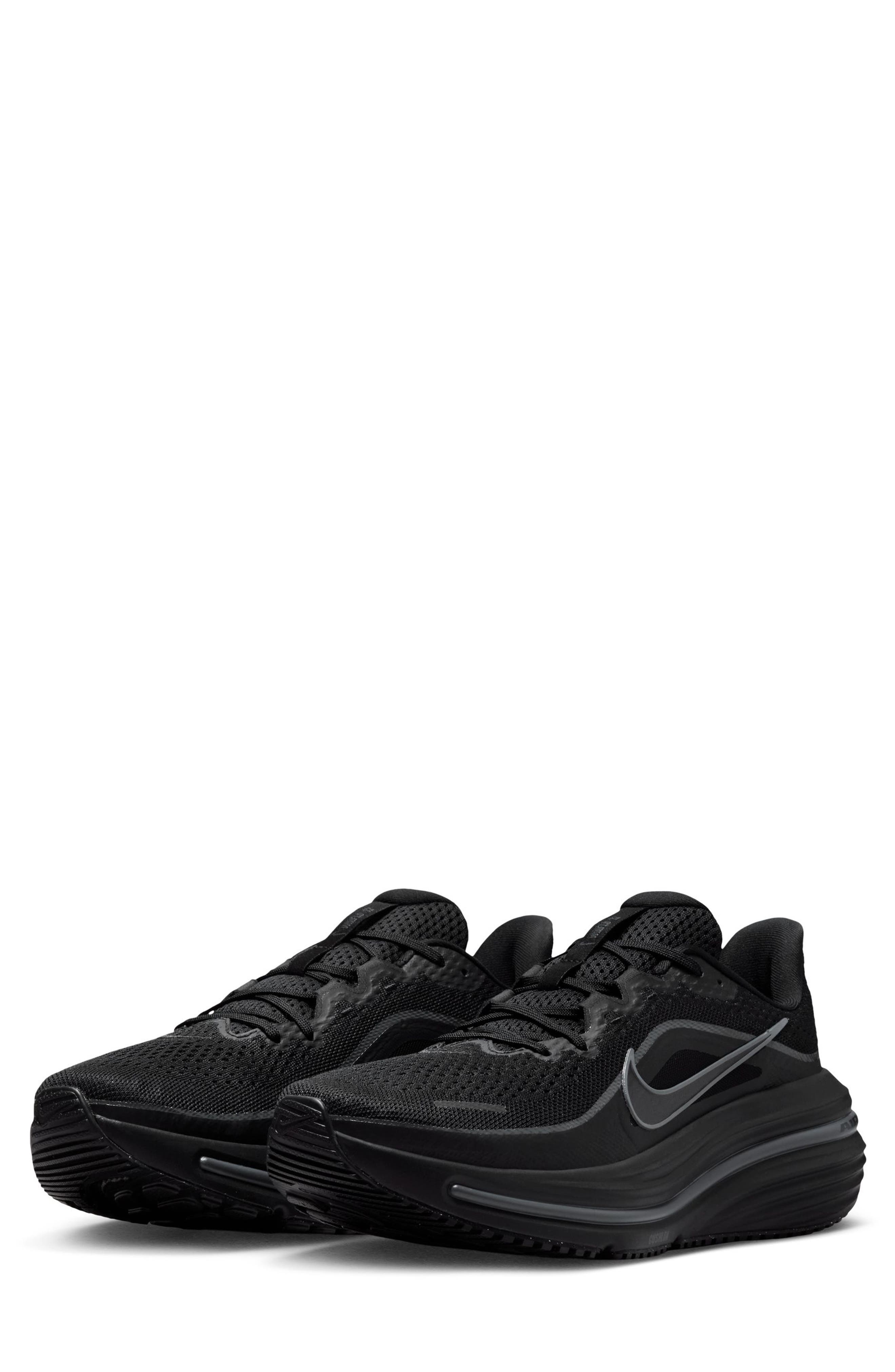 Air Winflo 12 Running Shoe