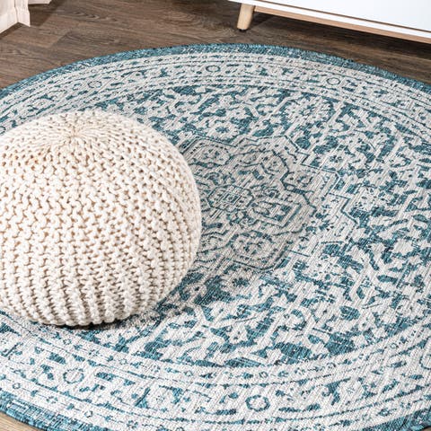 Sinjuri Medallion Textured Weave Indoor/Outdoor Round Area Rug