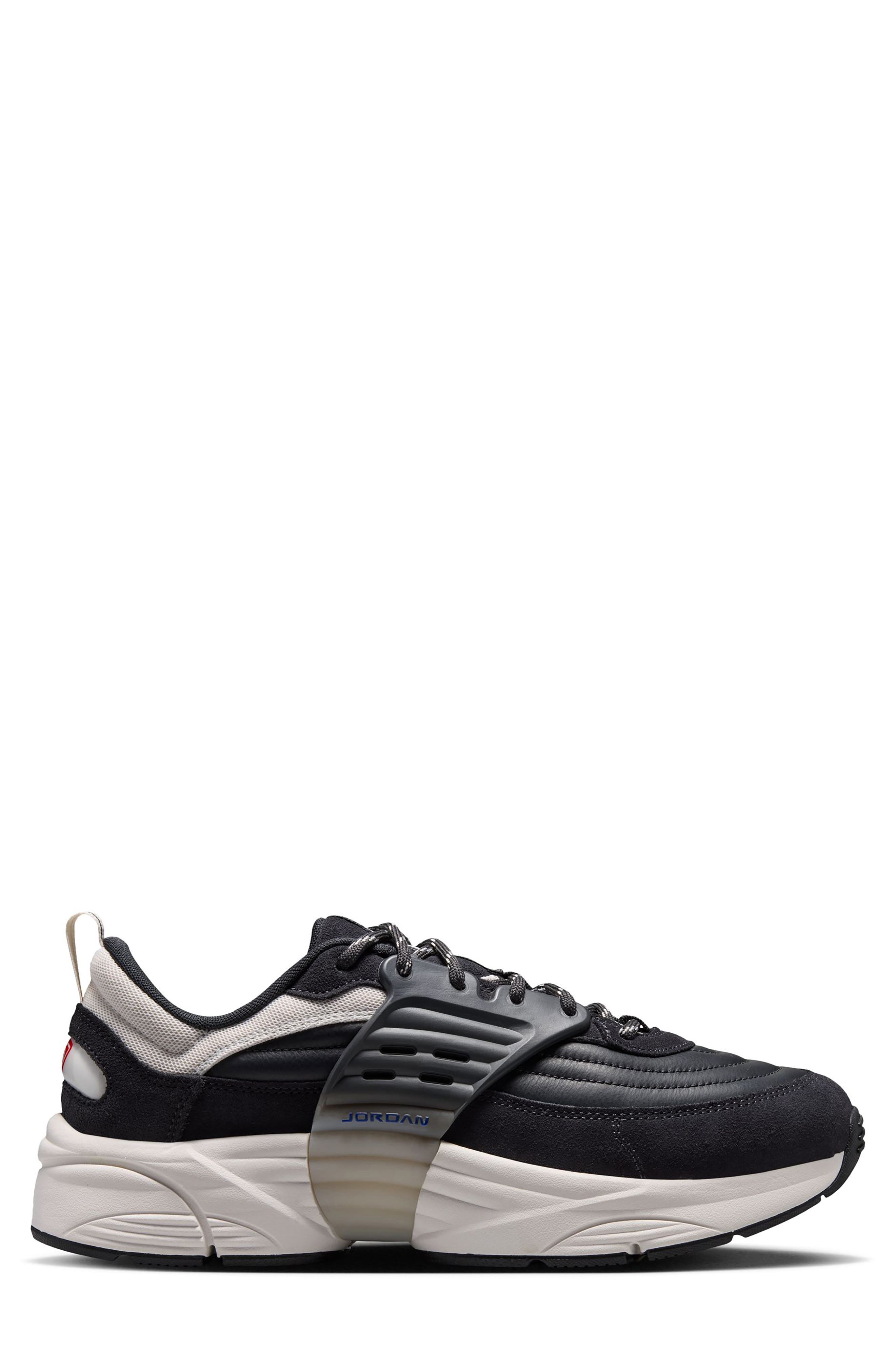 Trunner O/S Sneaker, Alternate, color, OFF NOIR/ UNIVERSITY RED