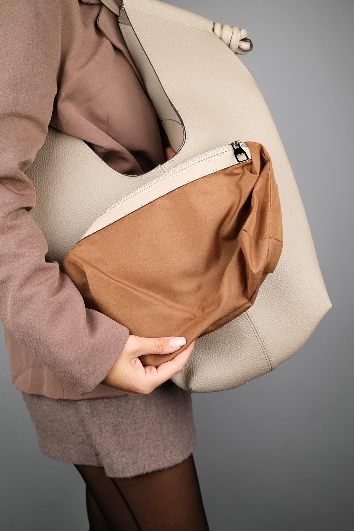 Santana Slouchy Shoulder Bag, Alternate, color, Beige