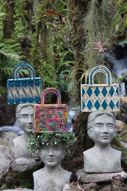 Amazónica Chila Handbag In Blue