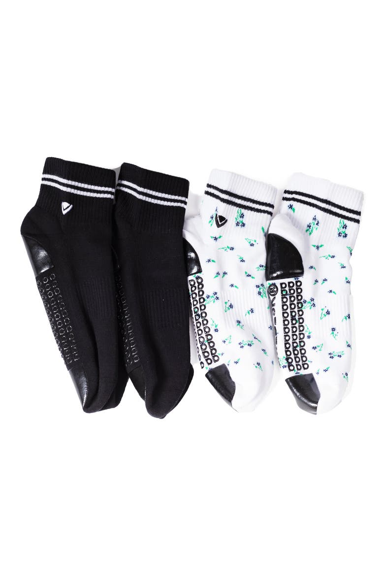 Assorted 2-Pack Gripper Ankle Socks, Alternate, color, BLUE FLOWER- BLACK