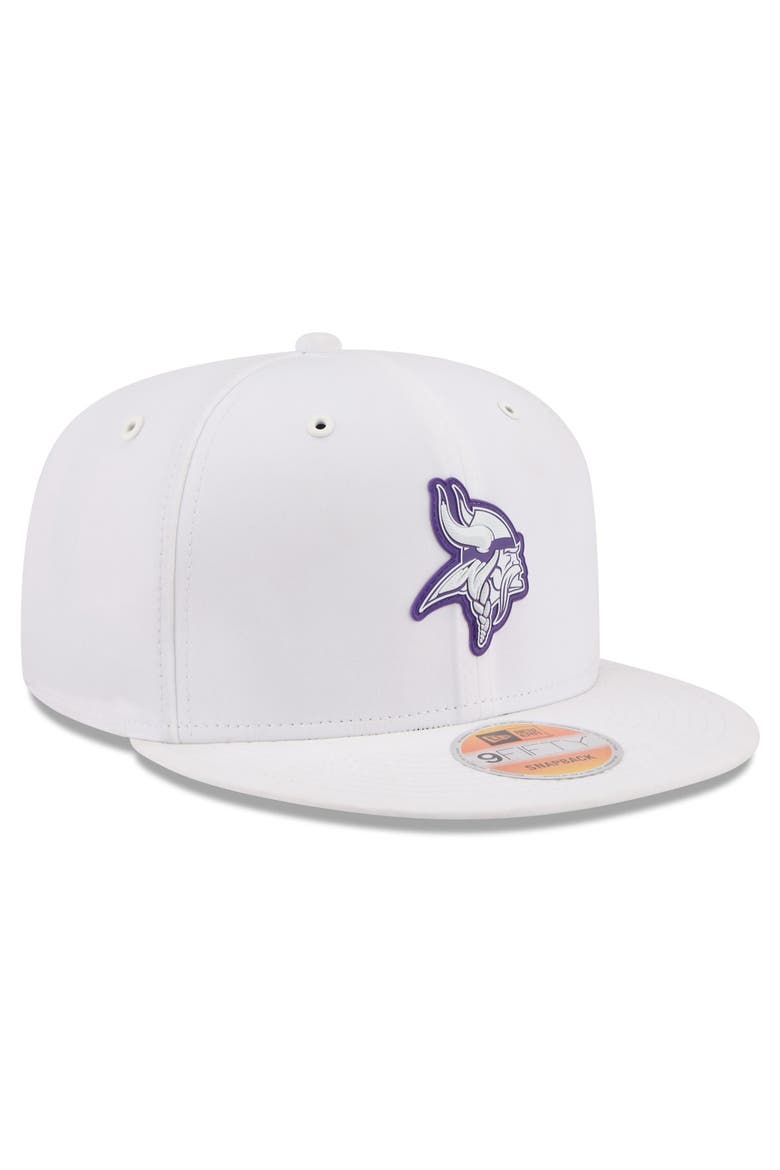 Men's New Era White Minnesota Vikings 2026 Sideline 9FIFTY Snapback Hat, Alternate, color, White