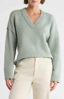 Melrose and Market Rib Trim V-Neck Sweater