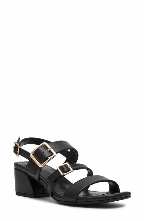 Monira Sandal