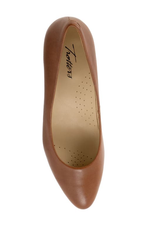 Trotters Kate Pointed Toe Kitten Heel Pump In Luggage