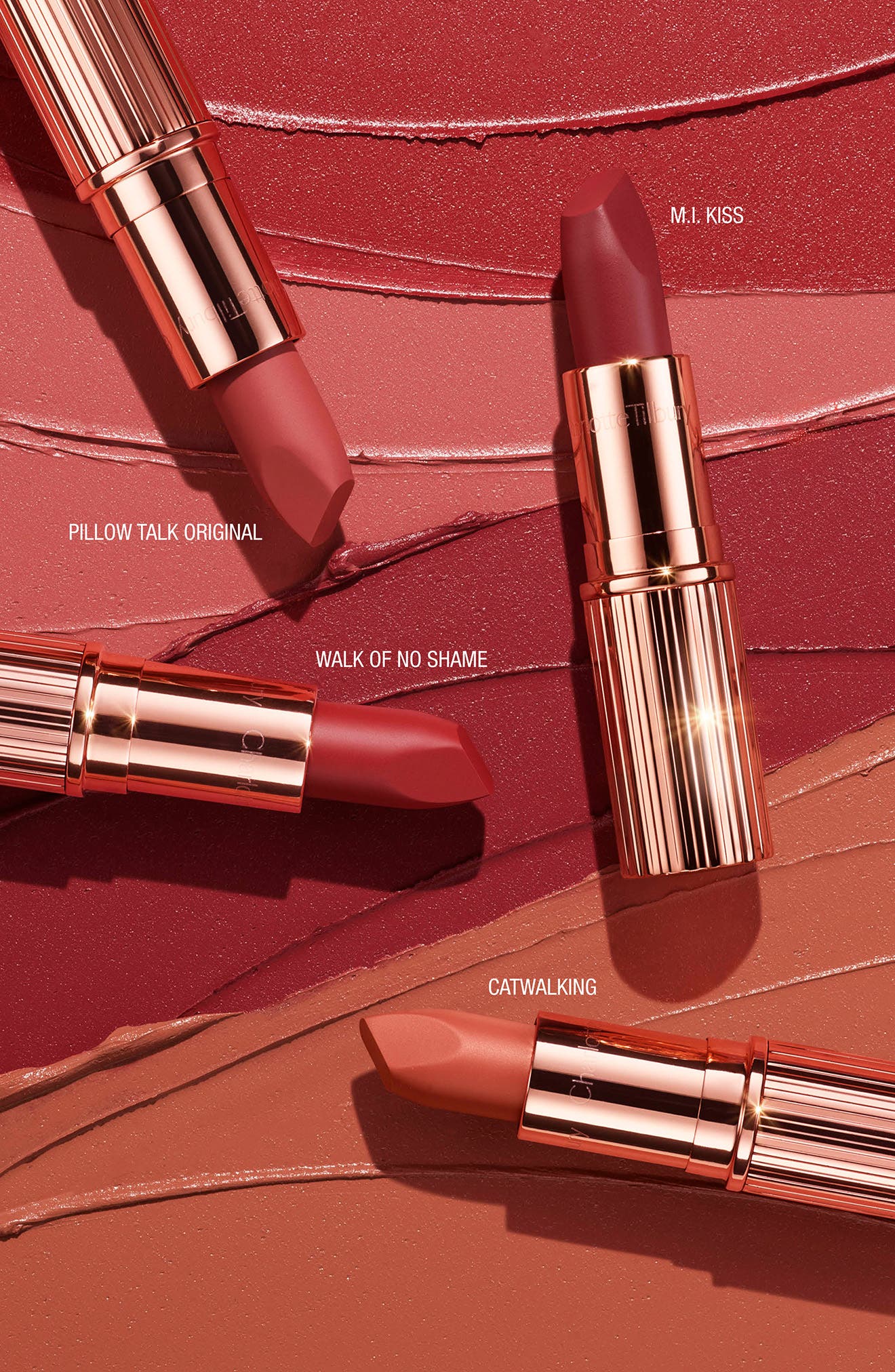 Увлажняющая губная помада Charlotte Tilbury Matte Revolution — фото 5
