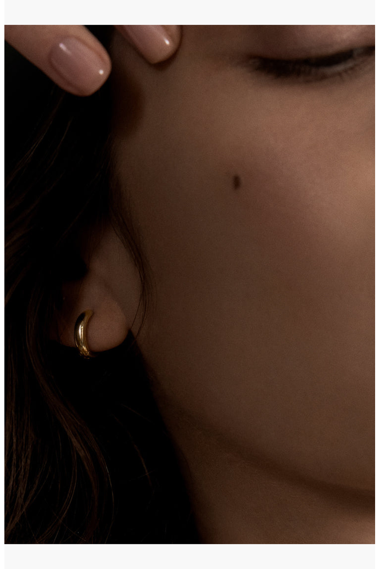 Classic Huggie Earrings, Alternate, color, Pair