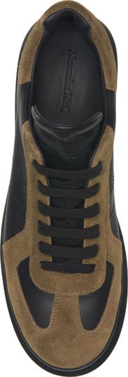 Retro Sneaker