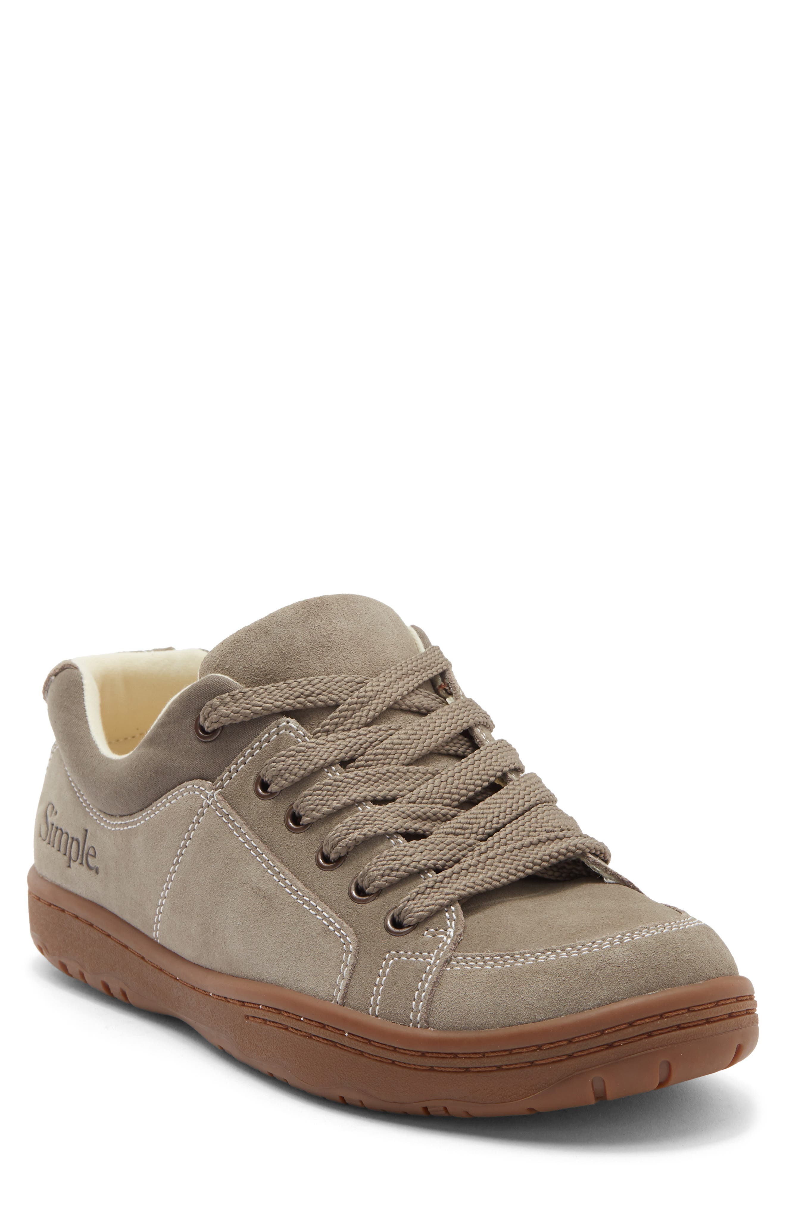 Low Top Sneaker