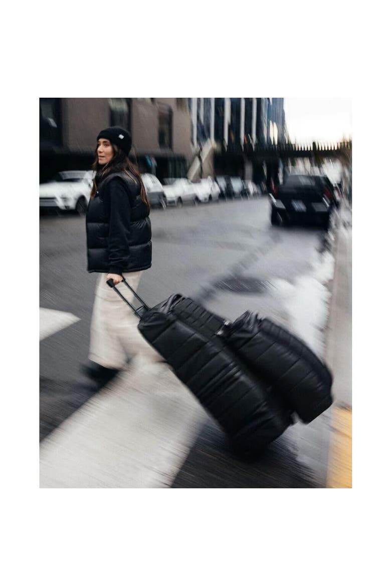 Hugger Roller Bag Check in Wheeled Duffel 60L, Alternate, color, Black Out