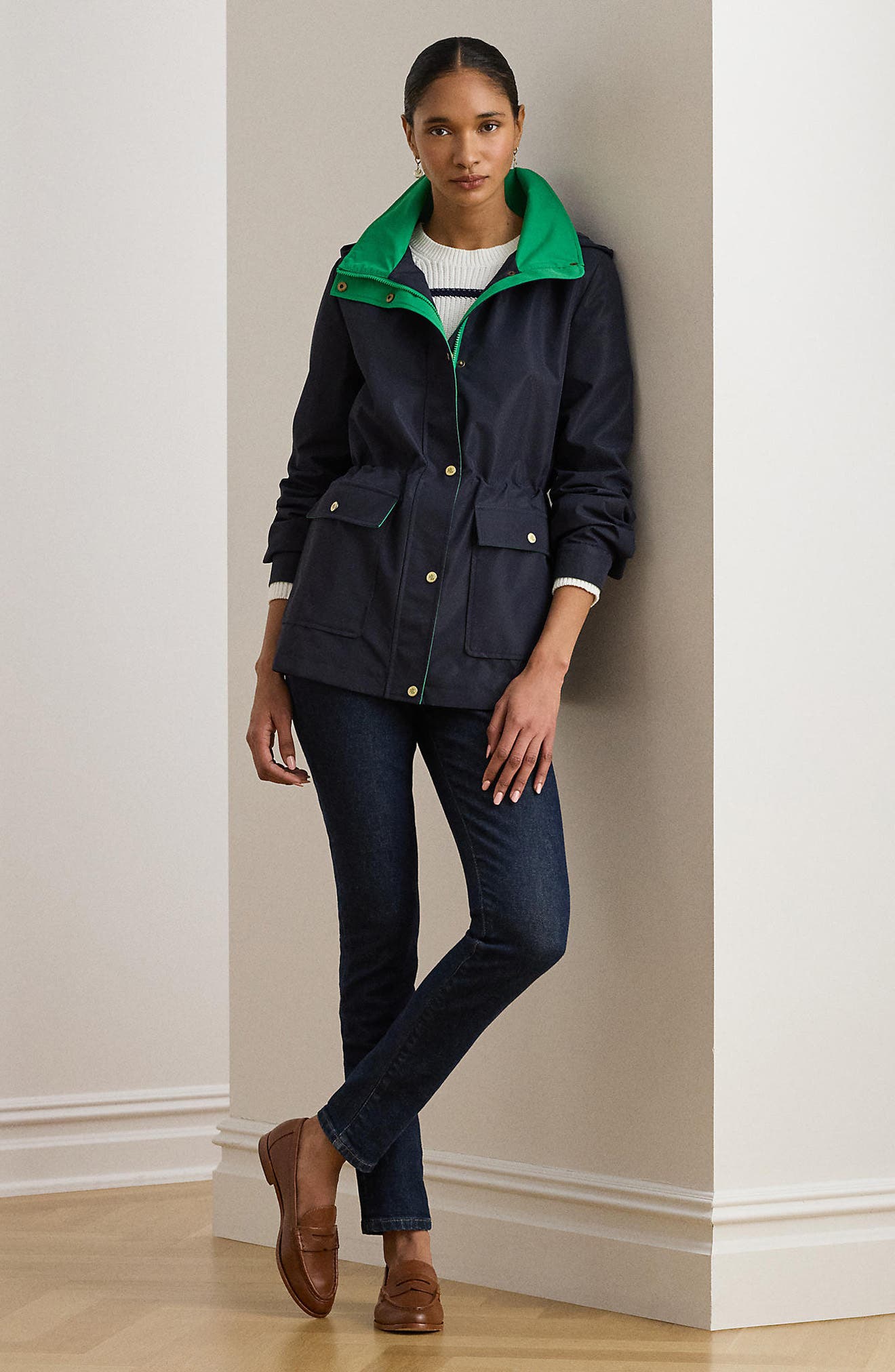 Женские куртки Lauren Ralph Lauren Hooded Contrast Trim Windbreaker — фото 6