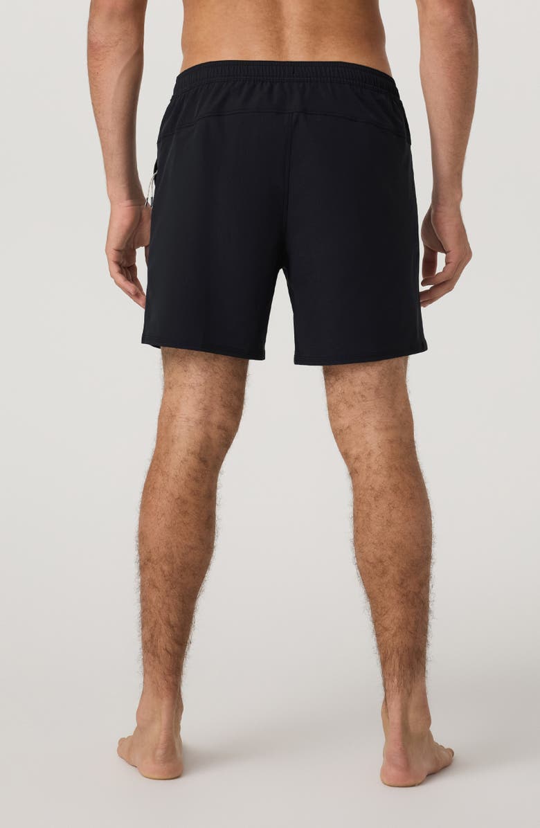 Vuori Maverick Lined Hybrid Volley Shorts, Alternate, color, Black