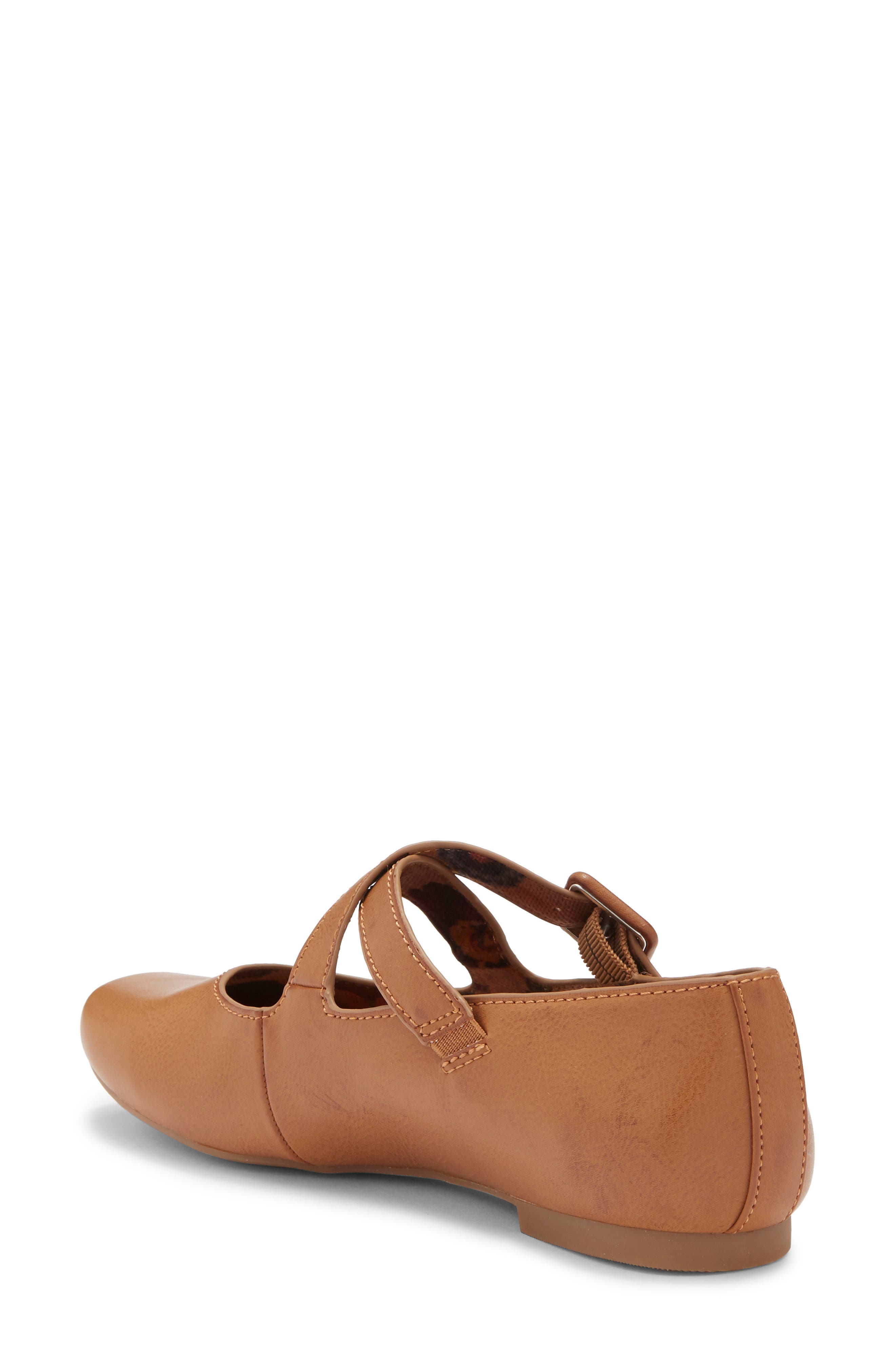 Paige Crossover Mary Jane Flat, Alternate, color, TAN