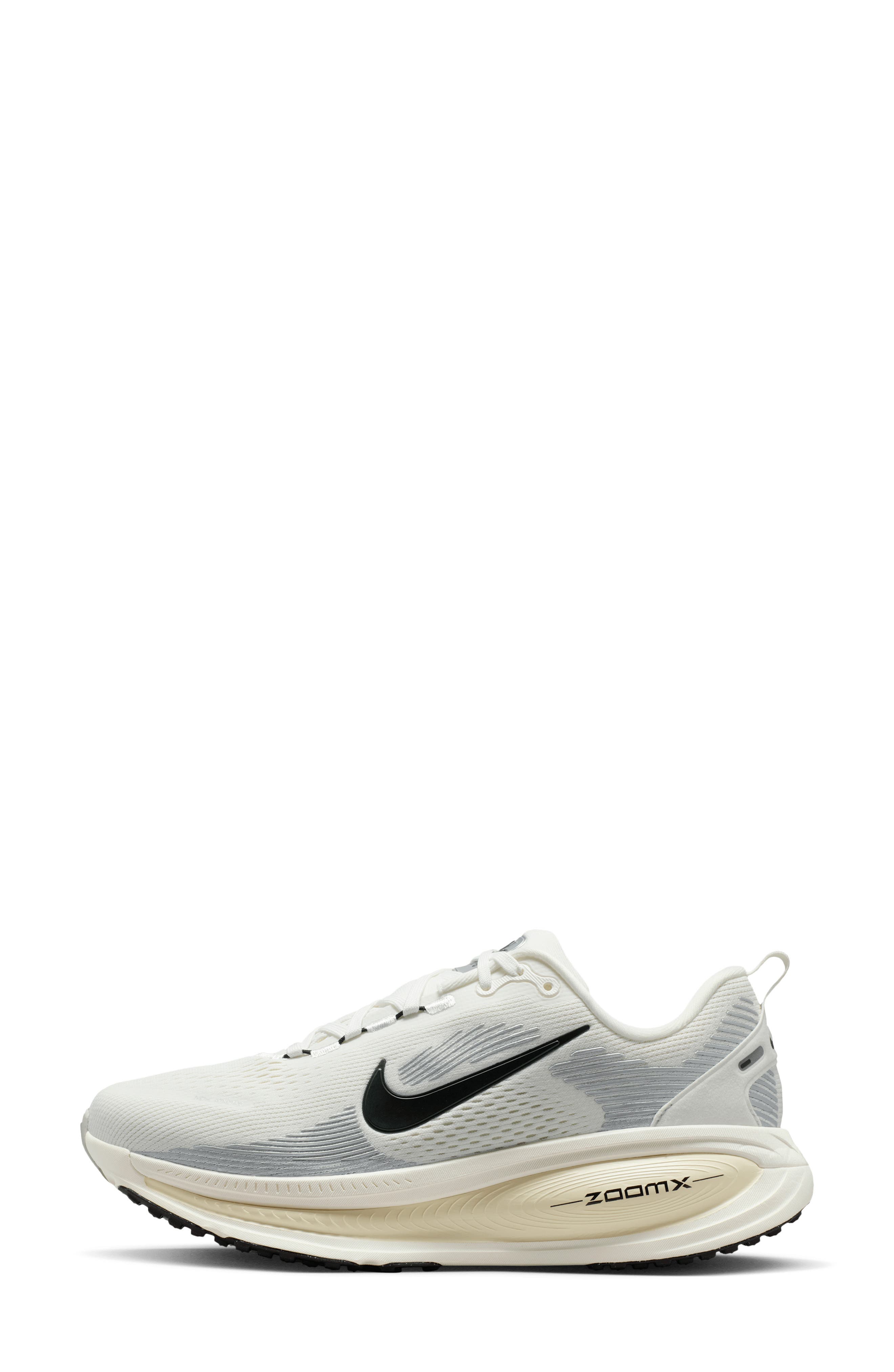 Nike Vomero 18 Running Shoe, Alternate, color, 103 Smtwht/Black