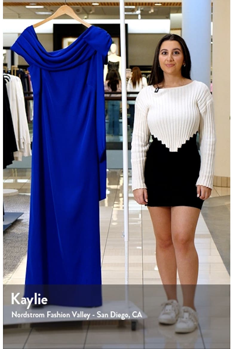 One-Shoulder Bow Detail Crepe Gown video