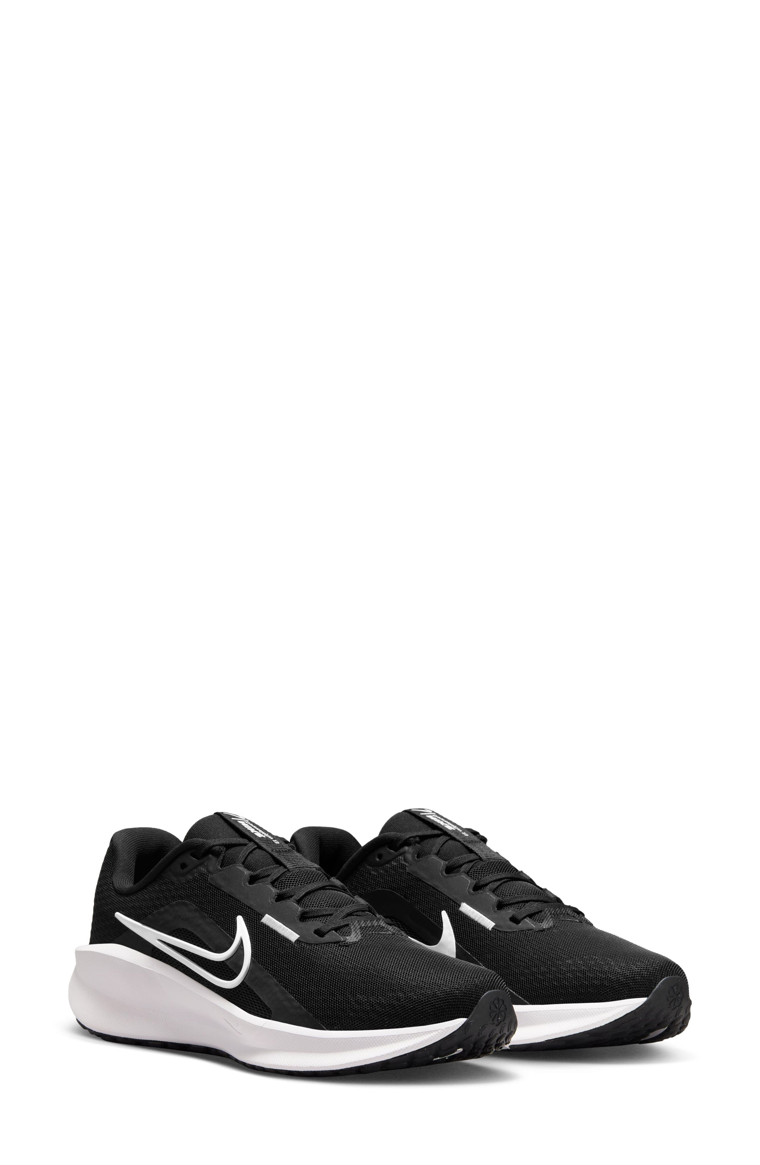 Nike Downshifter 13 Sneaker
