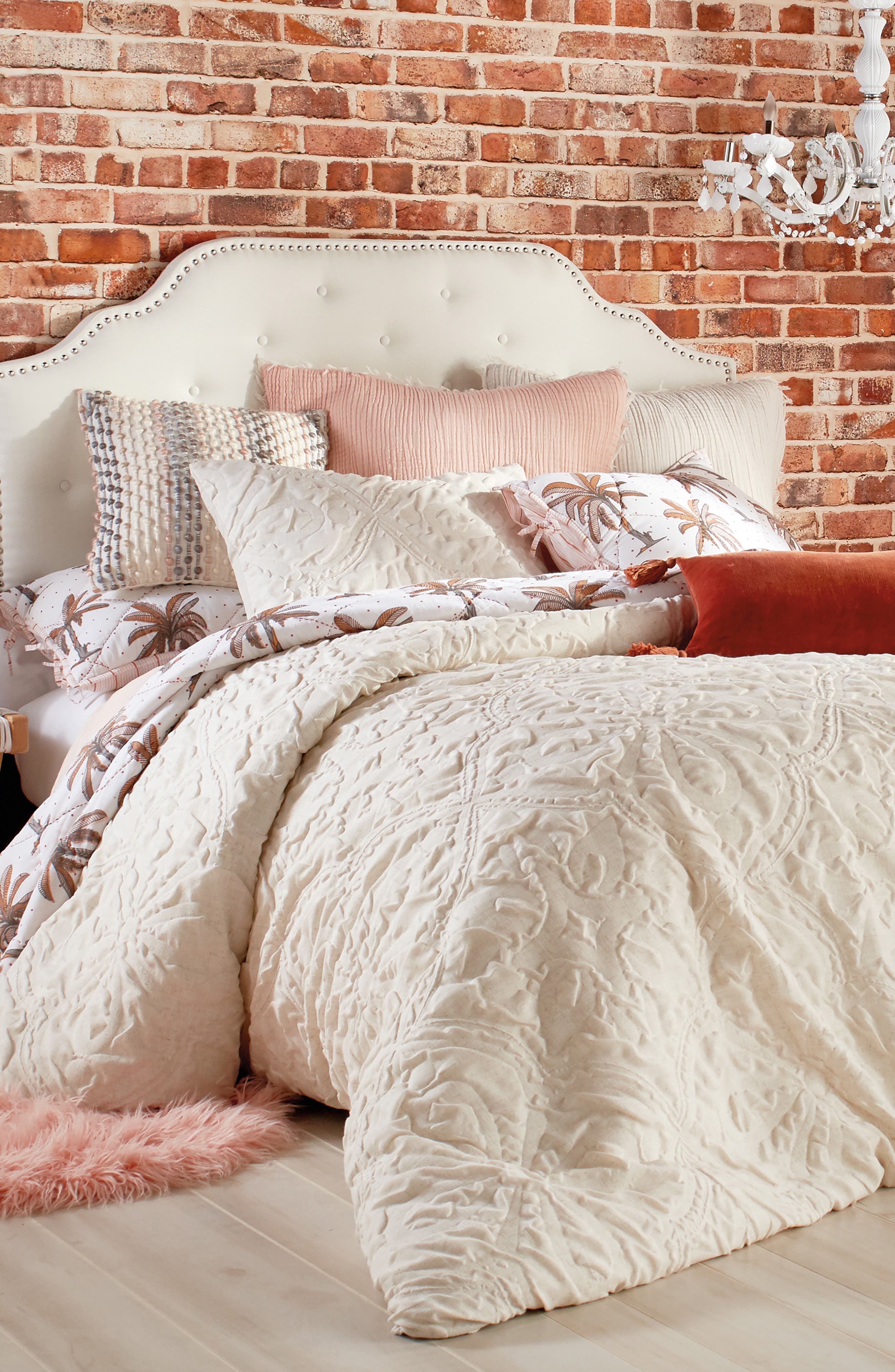 selected LINEN