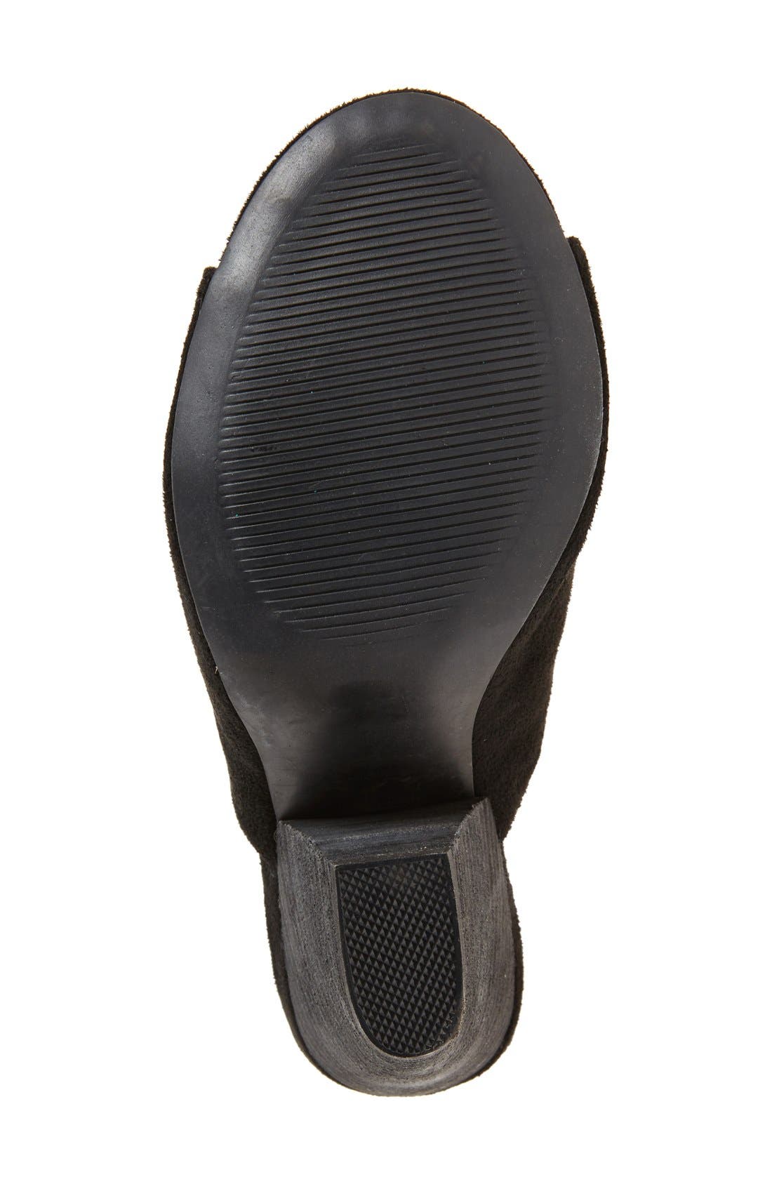 Coconuts by Matisse Matisse 'Skye' Fringe Sandal, Alternate, color, 