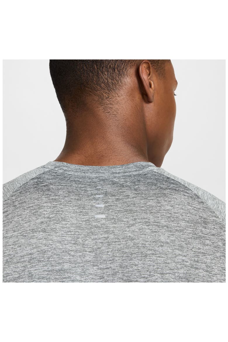 Stride Dri-FIT ADV Running T-Shirt, Alternate, color, 084 SMKGRY/REFSIL