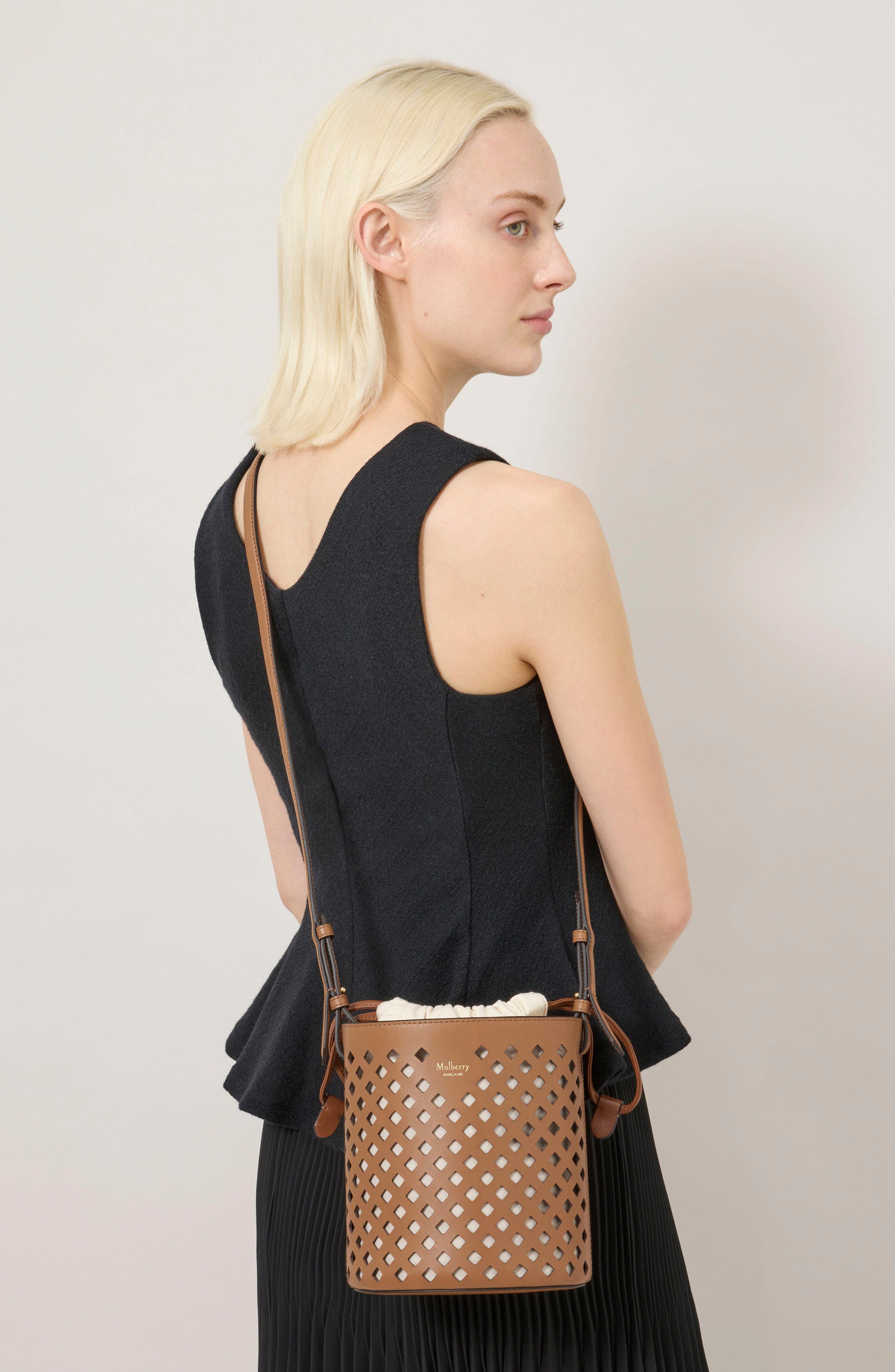 Mulberry Diamond Perforated Leather Bucket Bag, Alternate, color, Toffee