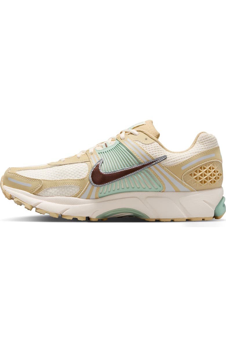 Nike Zoom Vomero 5 SE SP Sneaker, Alternate, color, Team Gold/ Ivory/ Seafoam