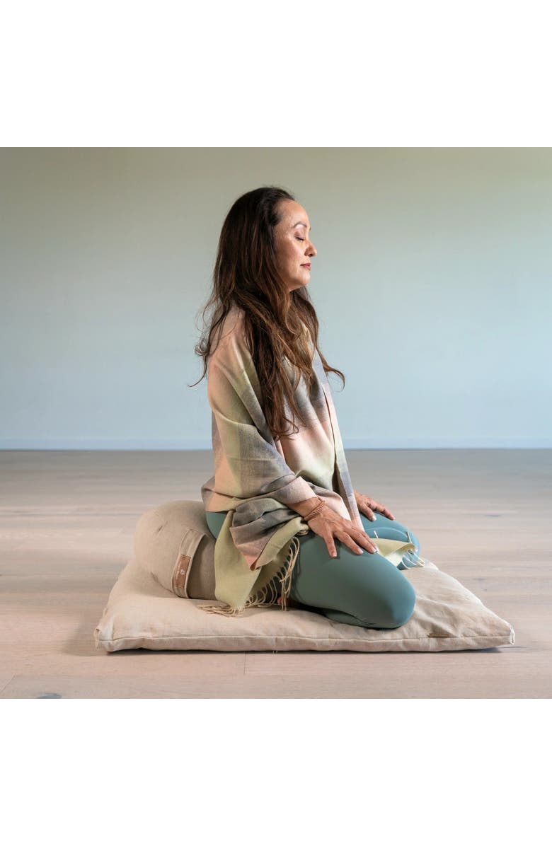 Hugger Mugger Kino MacGregor Zabuton Natural Linen, Alternate, color, Natural