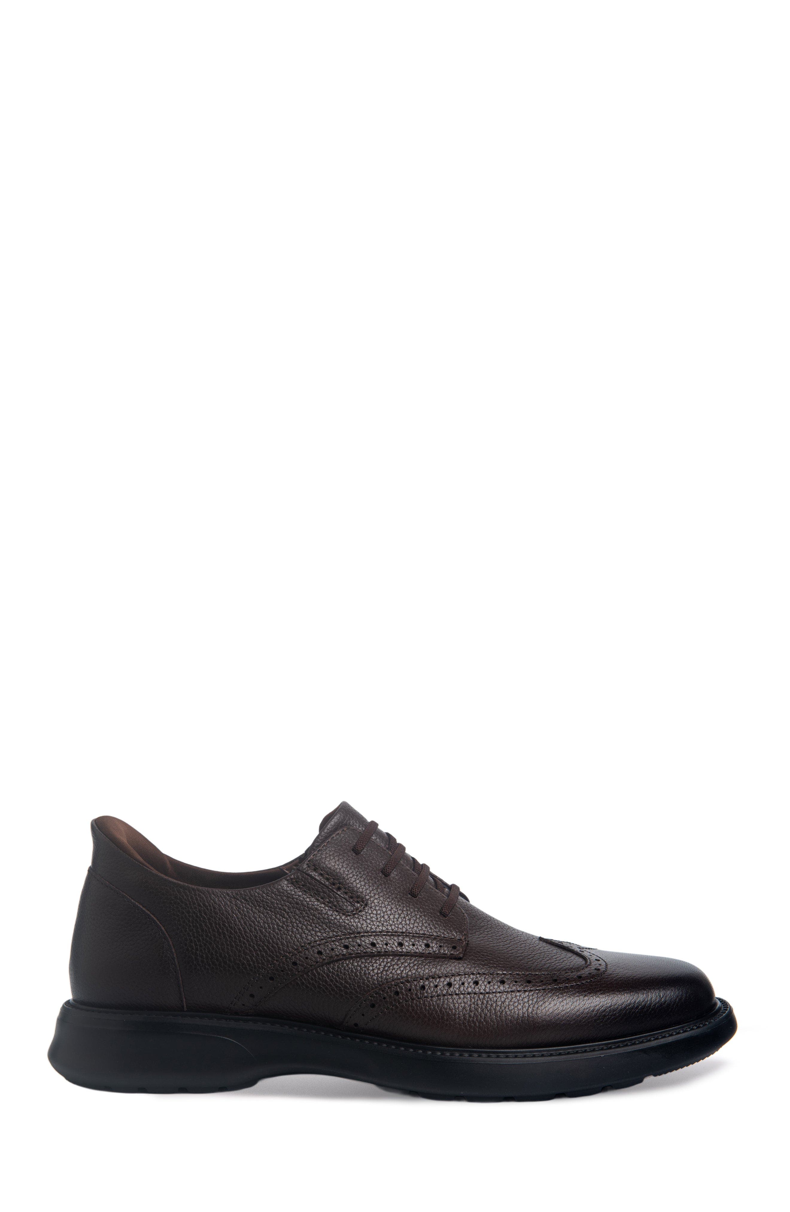Russel Drive t Hands Free Technology Leather Wingtip Casual Oxford, Alternate, color, Brown Grainy Leather