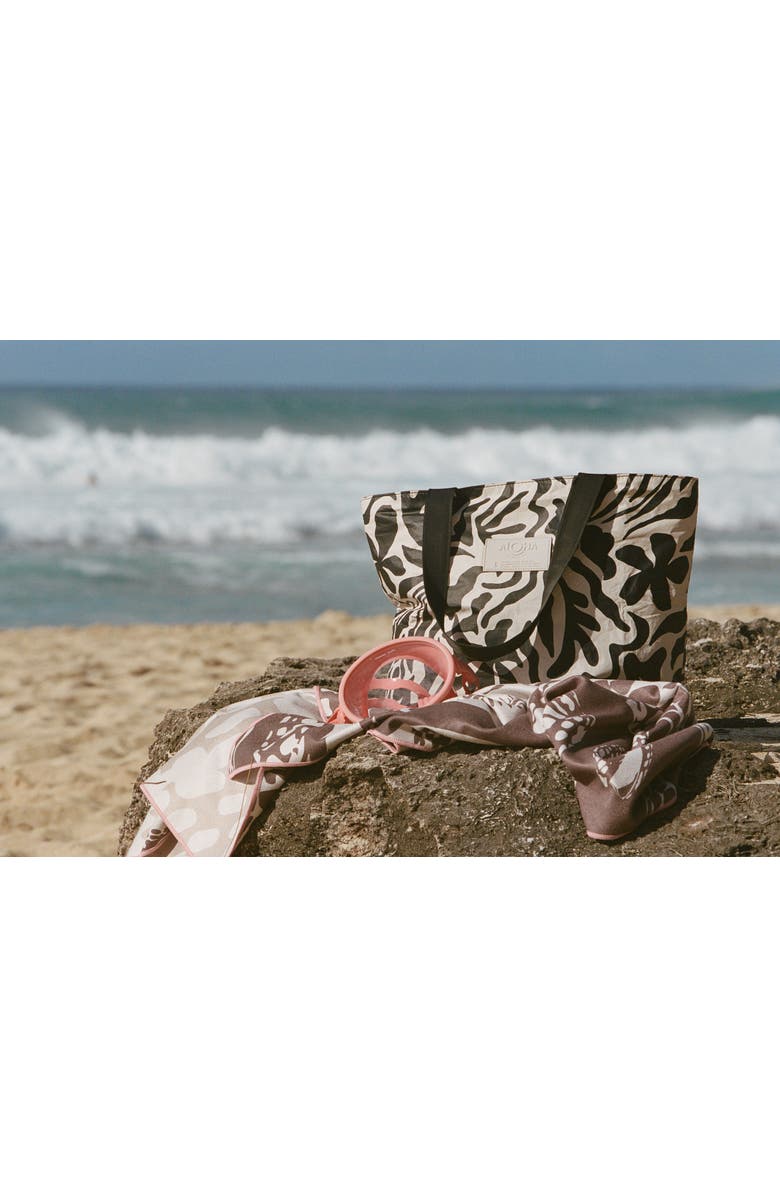 Aloha Collection Day Tripper Float Water Resistant Tote, Alternate, color, Black/ Sandstone