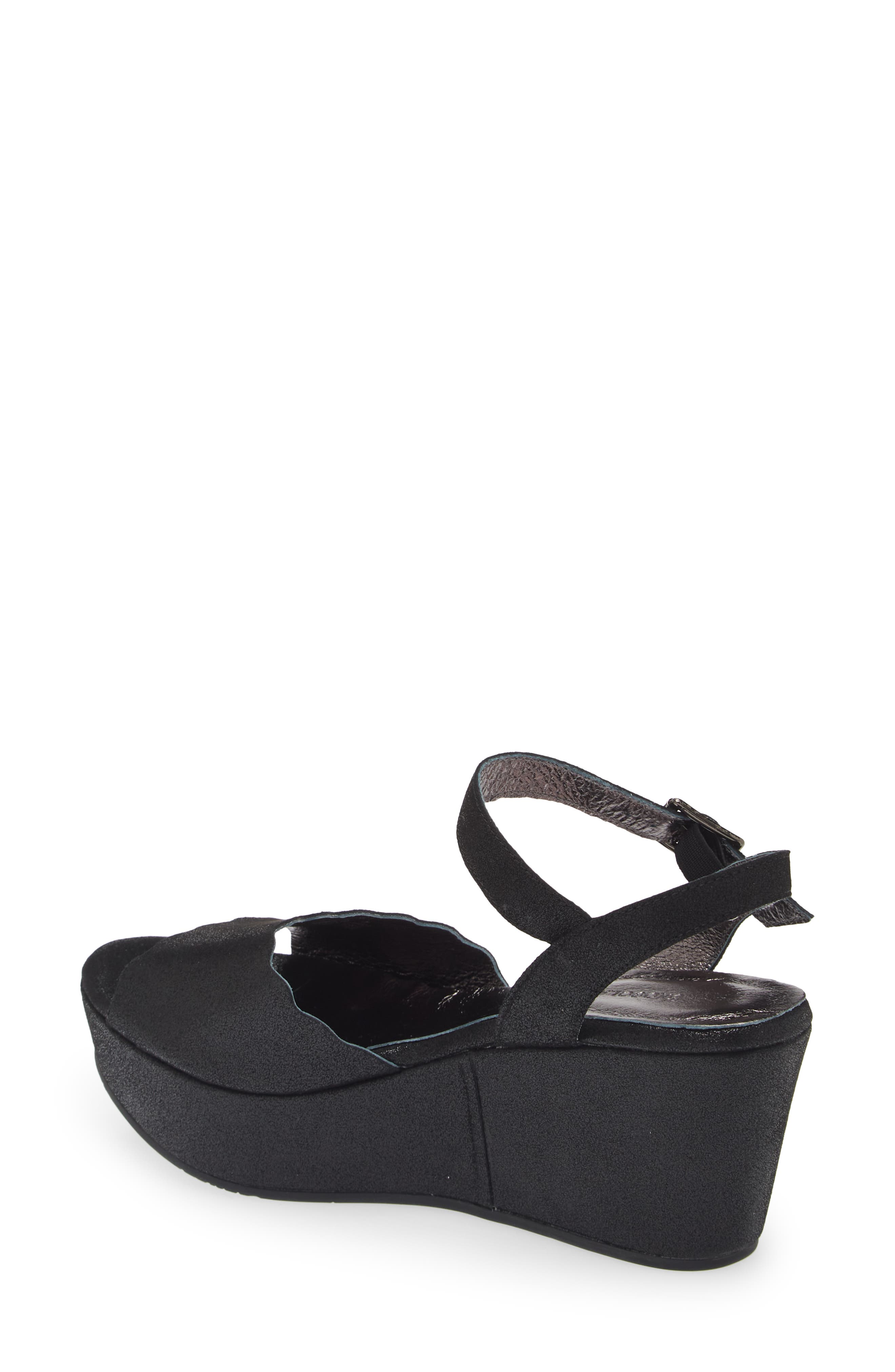 Chocolat Blu Wisdom Platform Wedge Sandal, Alternate, color, 