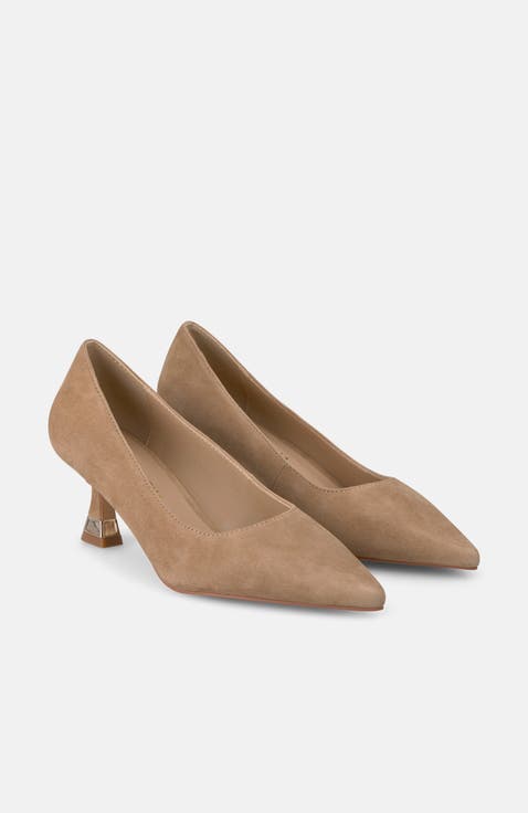 Low Heeled Shoe