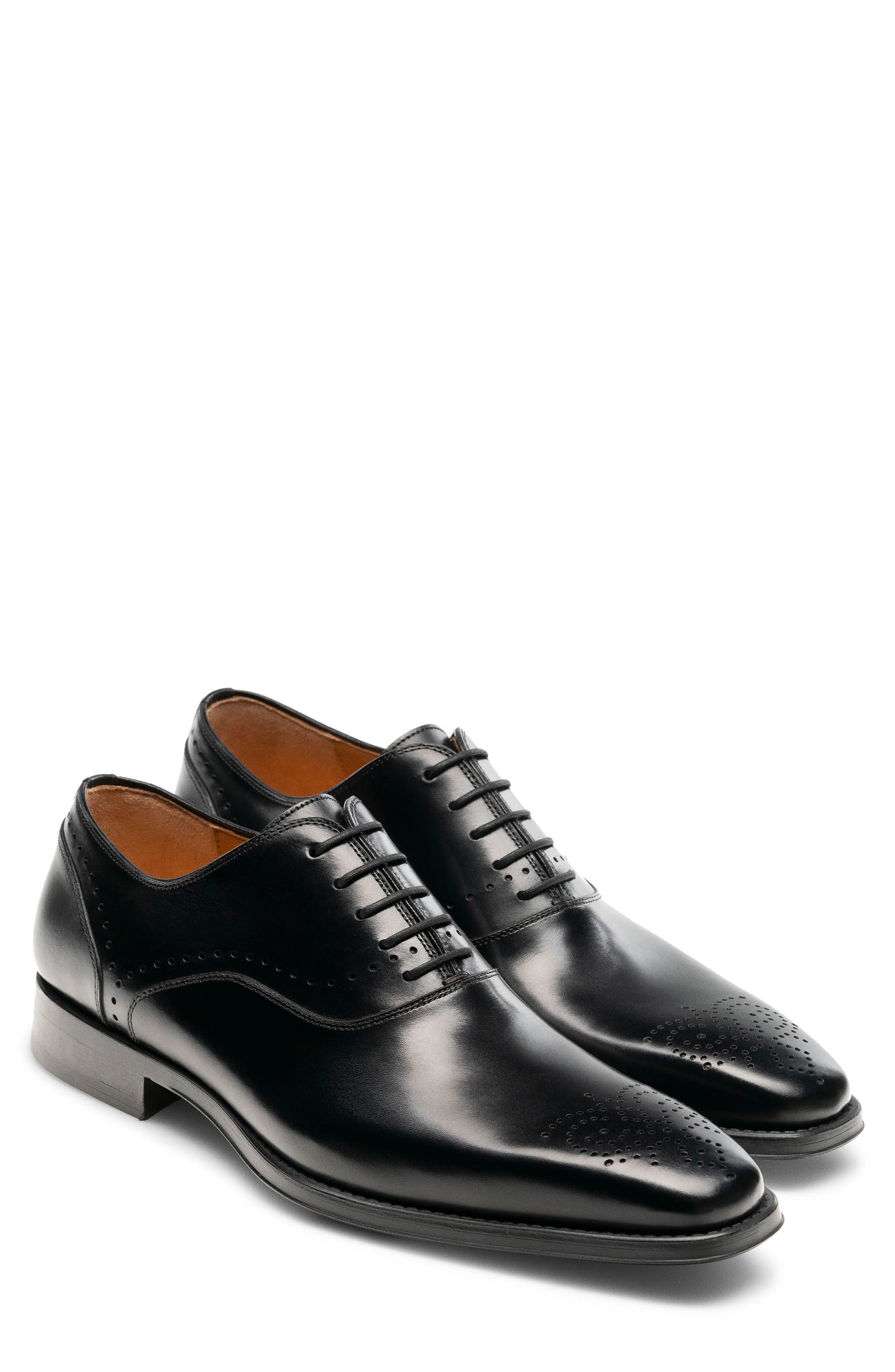 Magnanni Praga Medallion Toe Oxford, Main, color, 