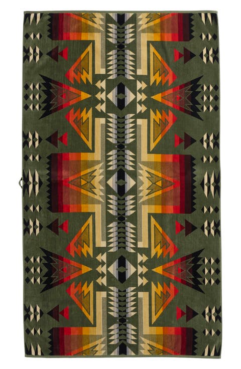 Oversized Jacquard Spa Towel