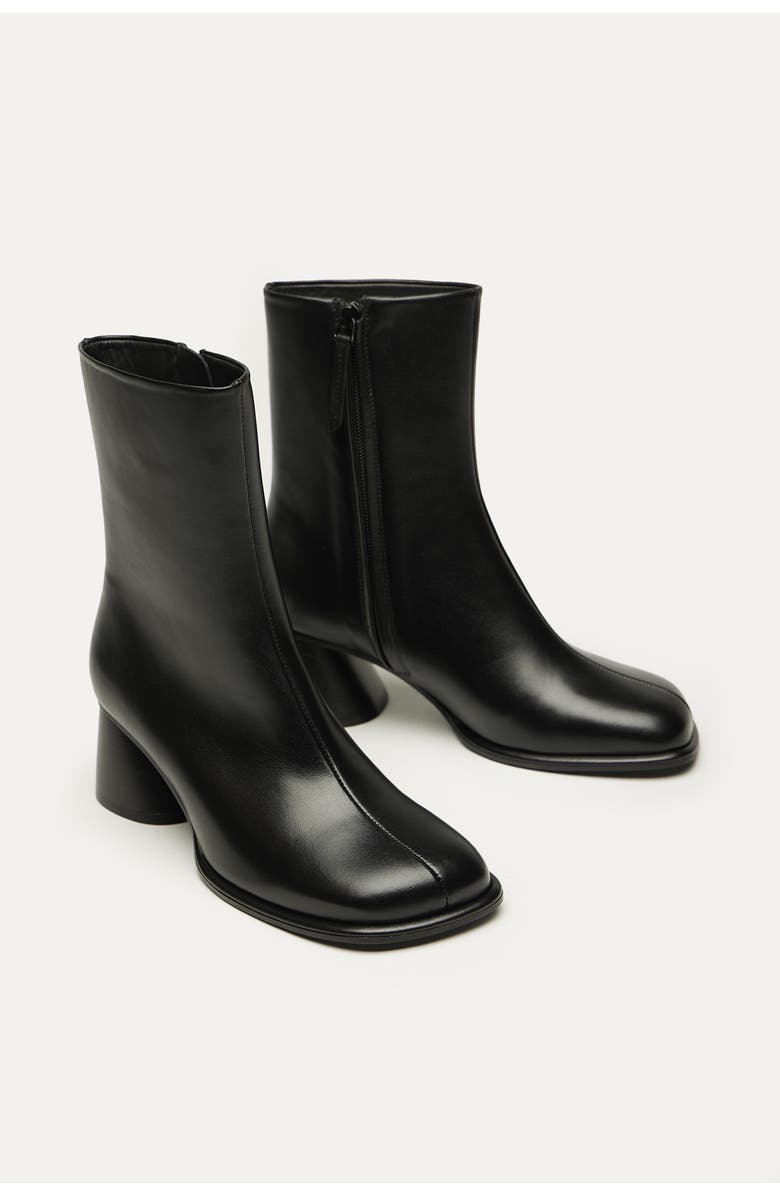 Want Les Essentiels Holton Smooth Leather Heeled Boots, Alternate, color,