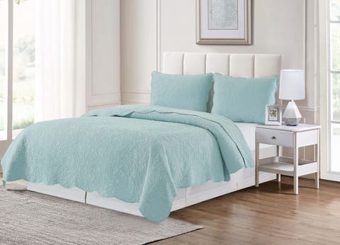 Christiana Breeze Quilt Bedding Collection