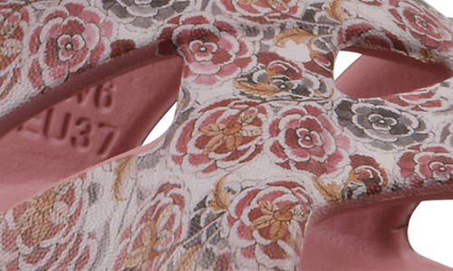 Cliffs By White Mountain Rip Foam Slide Sandal In Blush Floral Print