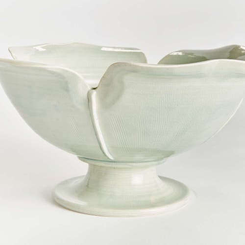 Napa Home & Garden Petalo Decorative Footed Bowl In Green