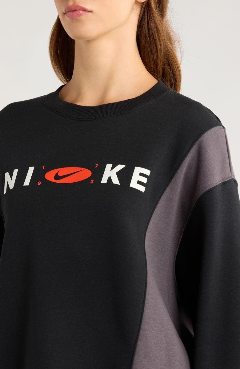 Nike Phoenix Fleece Oversize Crewneck Sweatshirt, Alternate, color, Black/ Thunder Grey