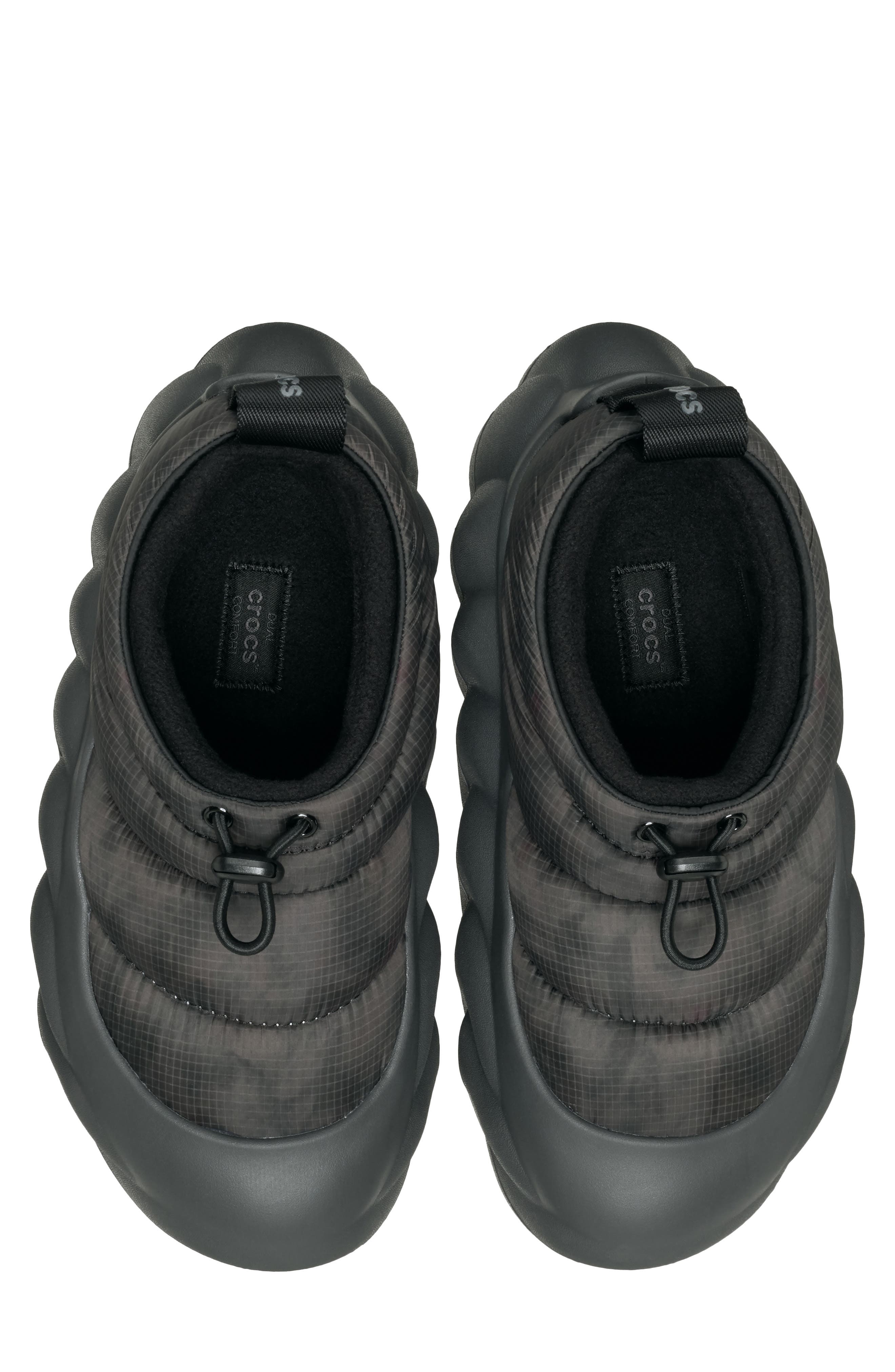 CROCS Overpuff Shorty Clog, Alternate, color, Black