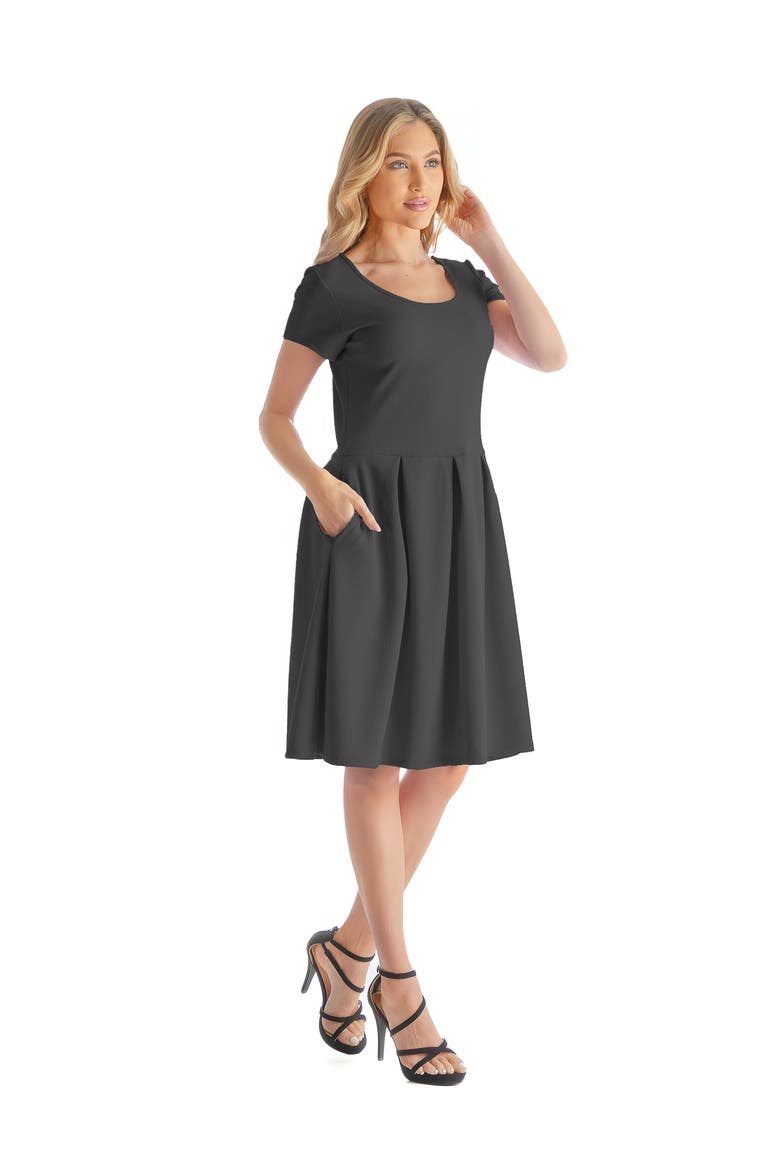 Scoop Neck Knee Length Pleated Pocket Dress, Alternate, color, Black
